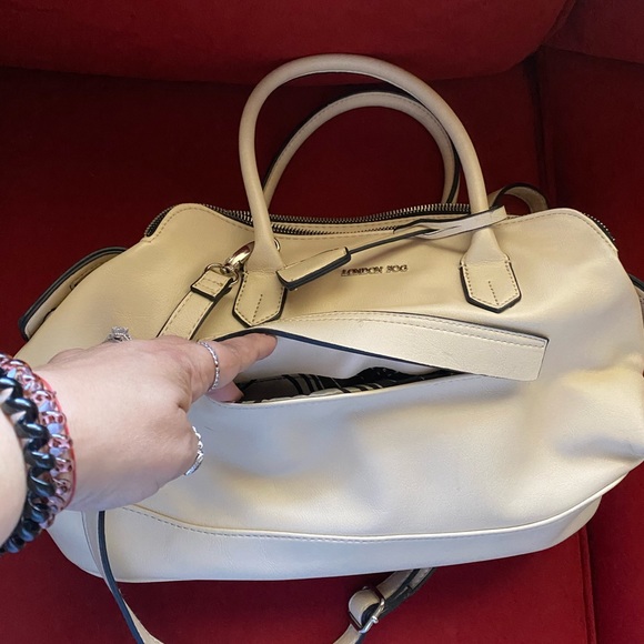 London Fog Large multi compartment ivory purse - Picture 3 of 5